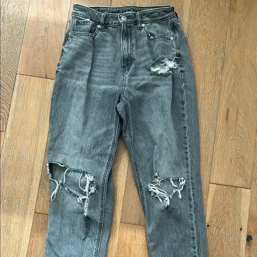 American Eagle Outfitters Gray Boyfriend Jeans Distressed Style
